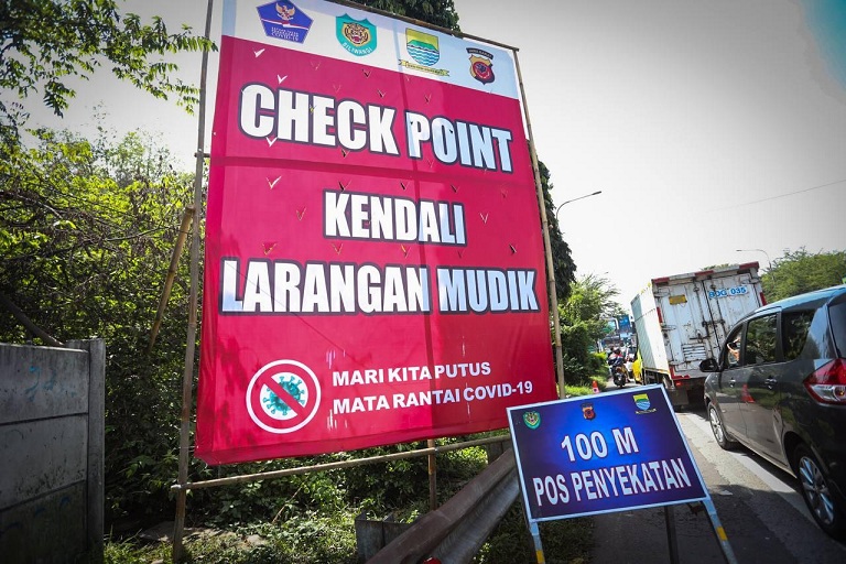 Belum Disiplin, Petugas Gabungan Putar Balik Ratusan Kendaraan yang hendak Masuk Kota Bandung