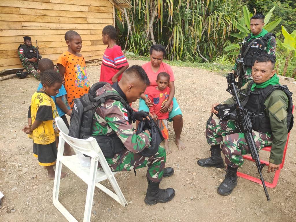 TNI Peduli Terhadap Anak-Anak Papua Sebagai Generasi Muda Penerus Bangsa