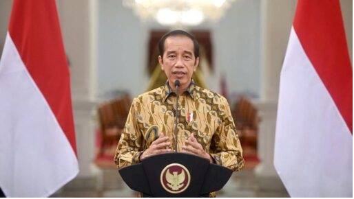 Presiden Jokowi : PPKM Level 4 Dilanjutkan dengan Penyesuaian di Sejumlah Sektor