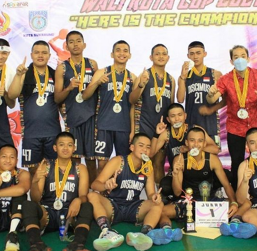 SMA Mardi Yuana Kota Sukabumi Sabet Juara I Turnamen Bola Basket Walikota Cup 2021