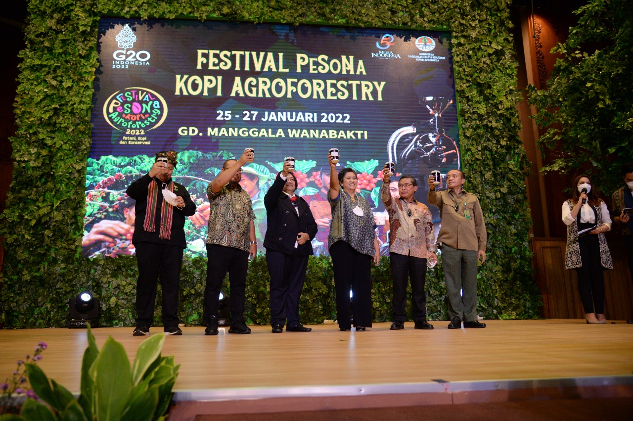 Festival PeSoNa Bertema Kopi Agroforestry Resmi di Buka dengan Tagline "Petani, Kopi dan Konservasi"