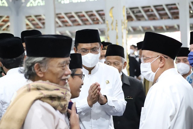 Ketua DPRD Kota Bandung H.Tedy Rusmawan Hadiri Silaturahmi Ulama dan Umaro