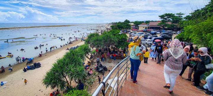Bupati Rudy Gunawan Marah ada Pungli di Obyek Wisata Pantai Sayangheulang dan Santolo Garut