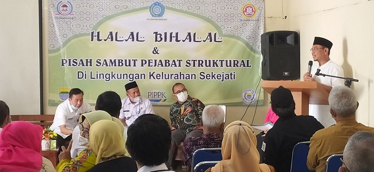 Ketua DPRD Kota Bandung H. Tedy Rusmawan Hadiri Halalbihalal Kelurahan Sekejati