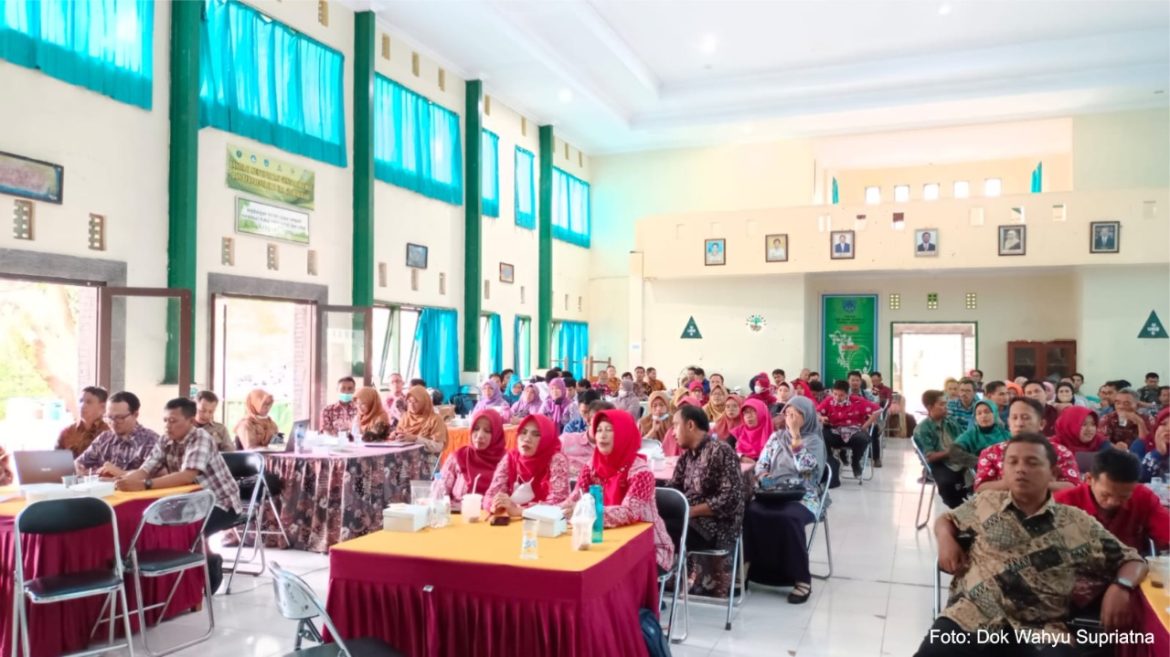 Dikbud Indramayu Adakan Bimtek Tingkat SMP Se-Kabupaten Indramayu