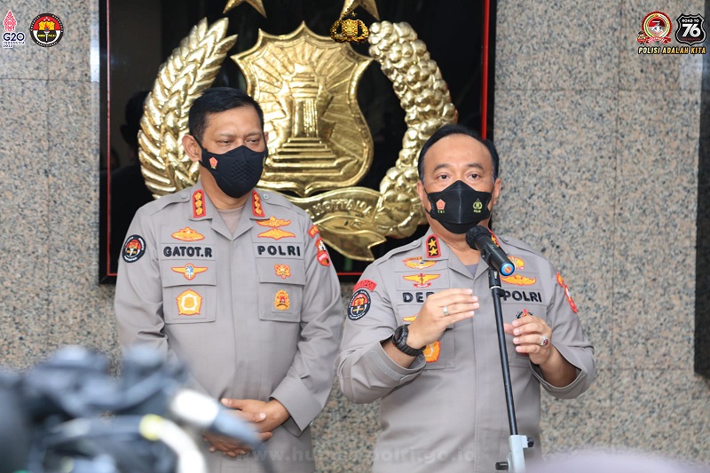 Kapolri Jenderal Pol Listyo Sigit Prabowo Memutasi Sejumlah Kapolda dan Merotasi Sejumlah Pati