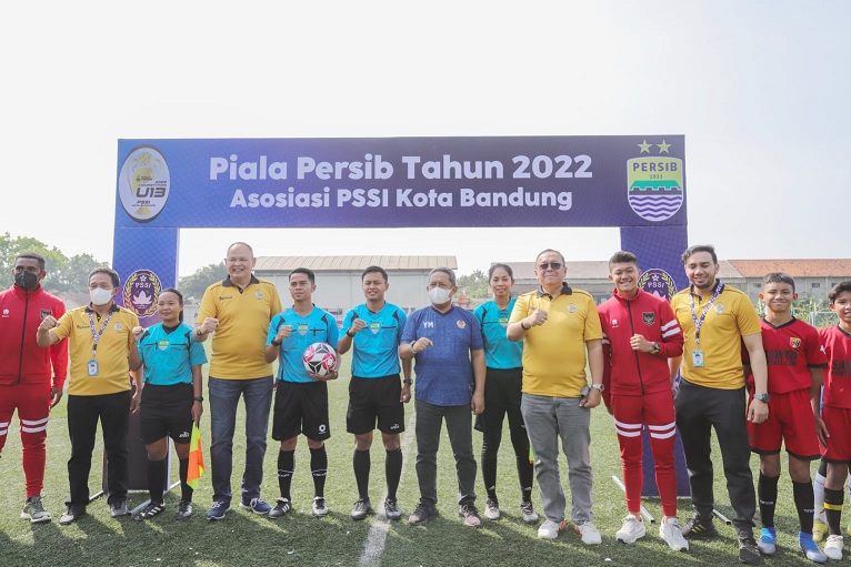 Wali Kota Bandung, Yana Mulyana Membuka Kompetisi U-13 Piala Persib