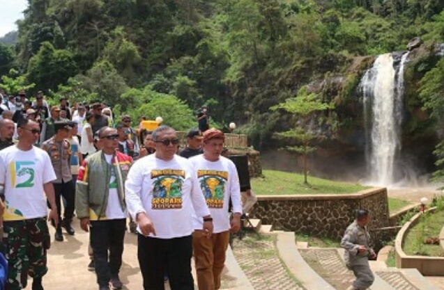 Resmikan Destinasi Wisata Curug Sodong, Bupati Sukabumi : Munculkan Potensi Desa Untuk Kesejahteraan