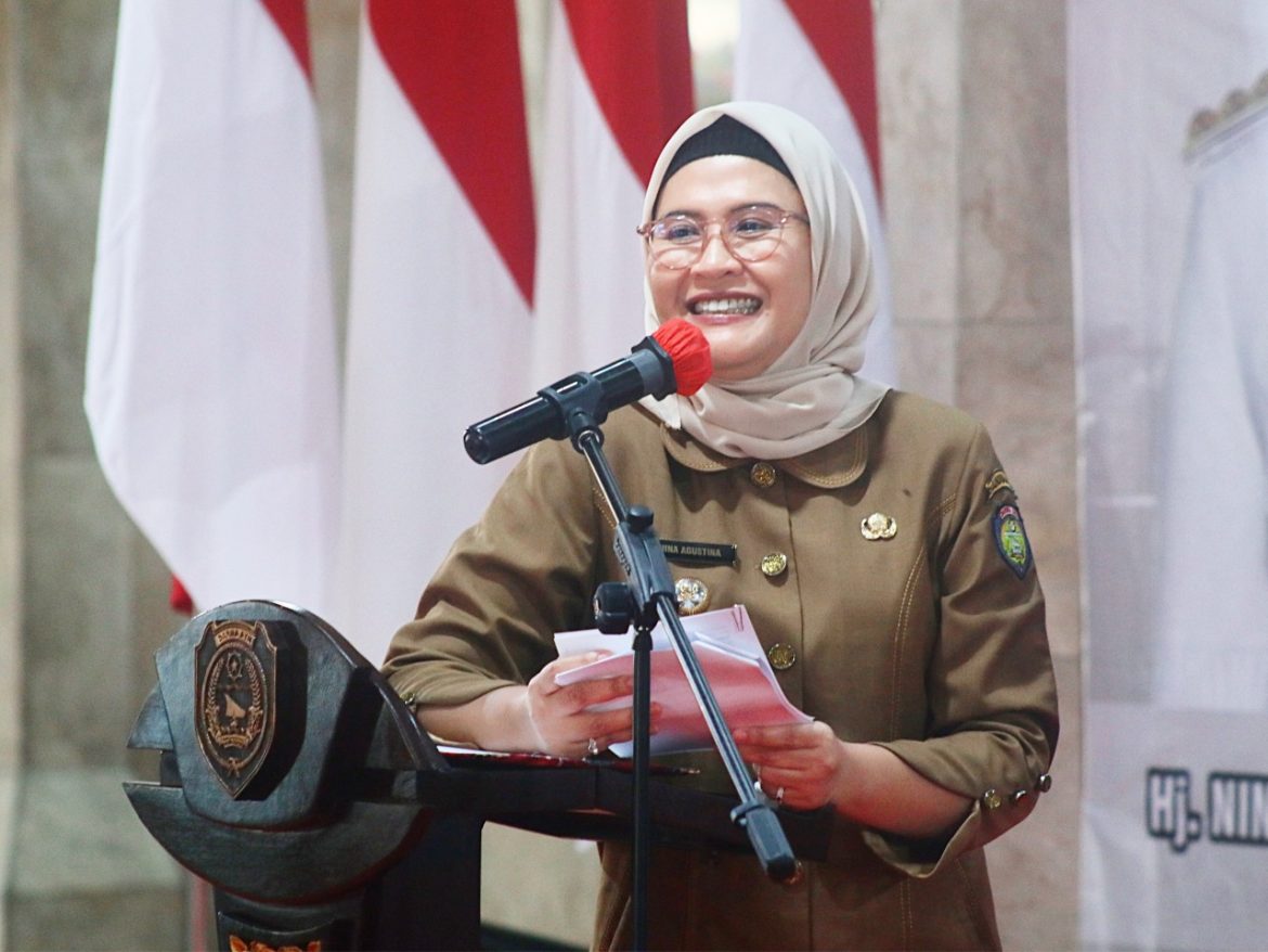 Bupati Nina Agustina Kukuhkan 31 Komisariat Kecamatan RBIB