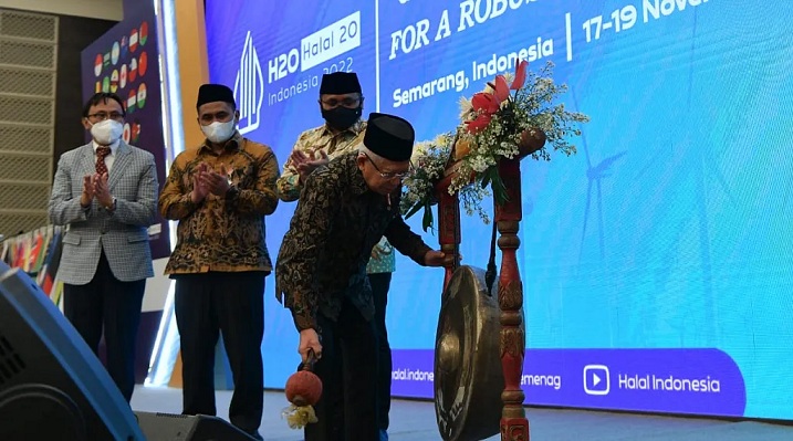 Wapres Ma'ruf Amin  Meresmikan Pembukaan G20 Global Halal Forum (Halal 20) di Semarang