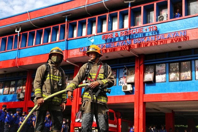 Tim Pemadam Kebakaran Kota Bandung Raih Juara Dalam Fire Safety Festival 2023