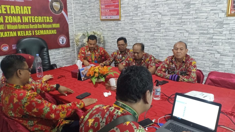 Pejabat Struktural Bapas Semarang Mengikuti Penyuluhan Anti Korupsi