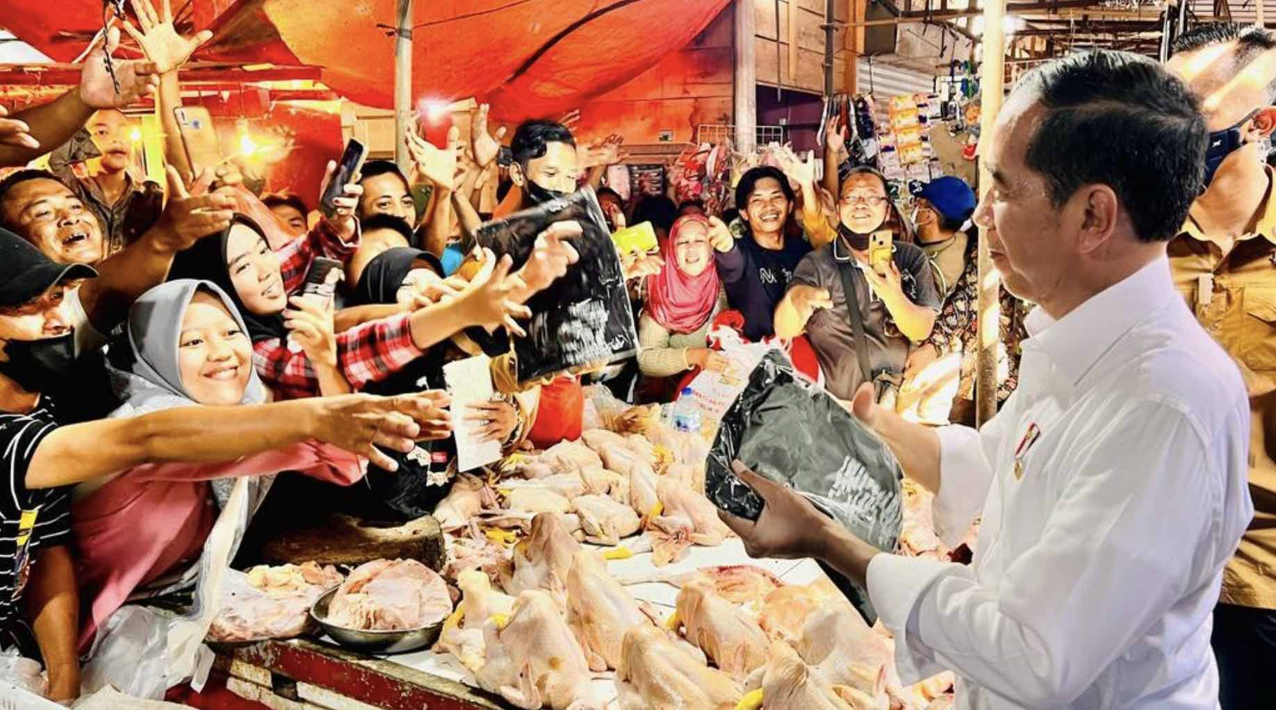 Presiden Kunjungi Pasar Natar Lampung, Tinjau Langsung Harga Dan Pasokan Sejumlah Komoditas Pangan