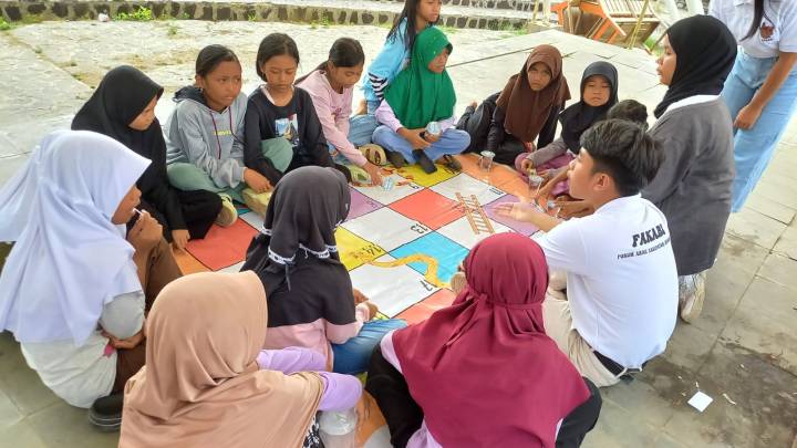 Kampanyekan Anti Kekerasan, DISDUK-P3A Indramayu Bersama FAKABI Gelar Outing Class