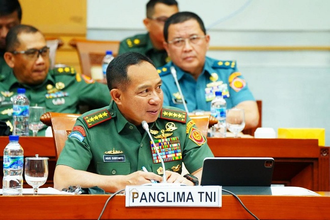 Panglima TNI Hadiri Raker Bersama Komisi I DPR RI