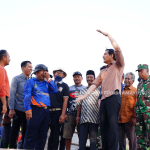 Tinjau_Pembangunan_Jembatan_di_Jatimulya,_Bupati_Lucky_Hakim_Minta_Hanya_Kendaraan_Roda_Dua_dan_Roda_Empat_yang_Boleh_Melintas